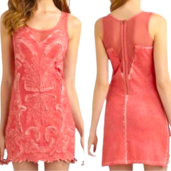 Free People Dresses & Skirts - Free People Ice Ice Baby Dress